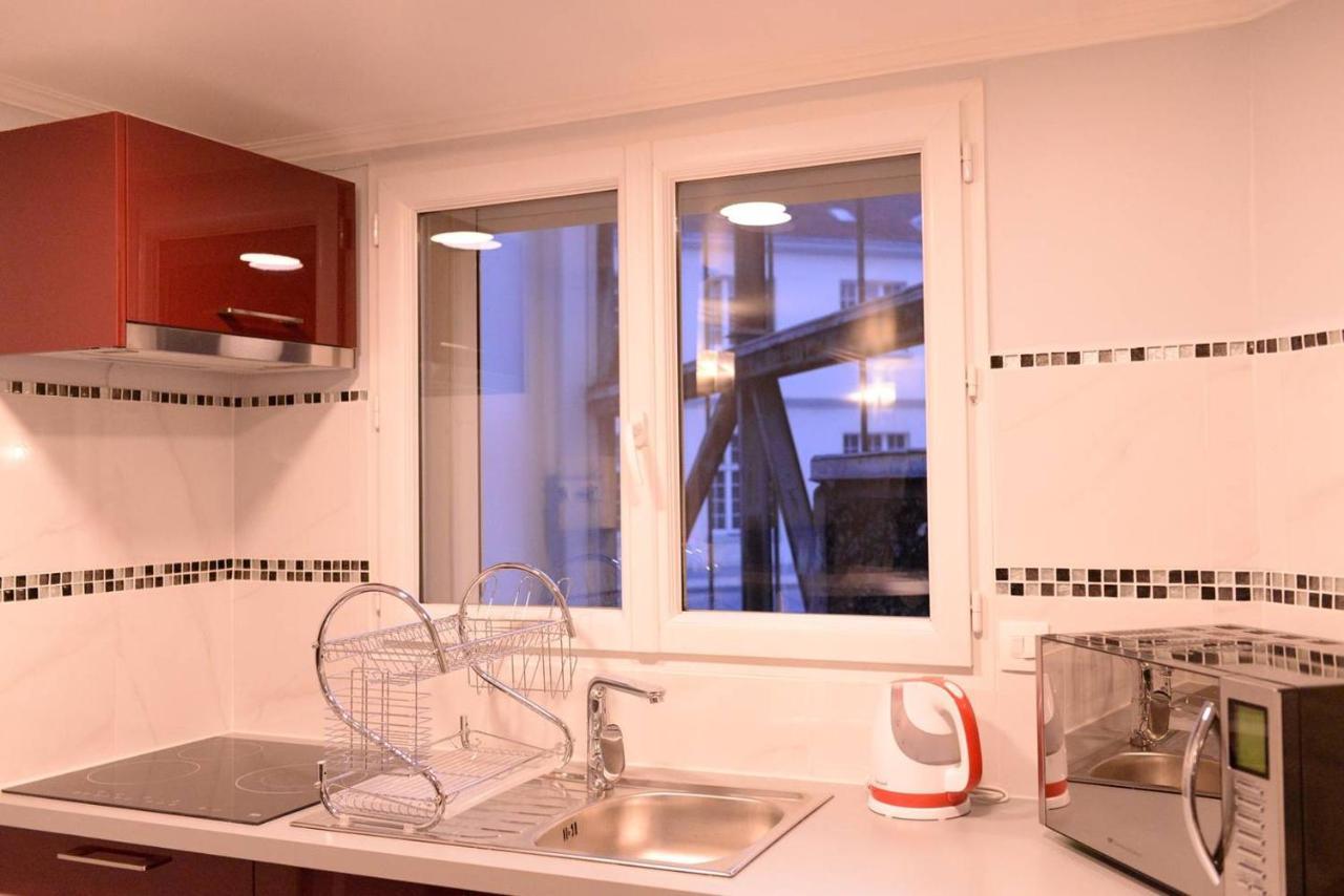 Beau Studio Meuble 2Min Du Moulin Rouge Paris Exterior foto
